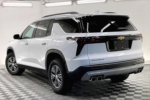 new 2025 Chevrolet Traverse car