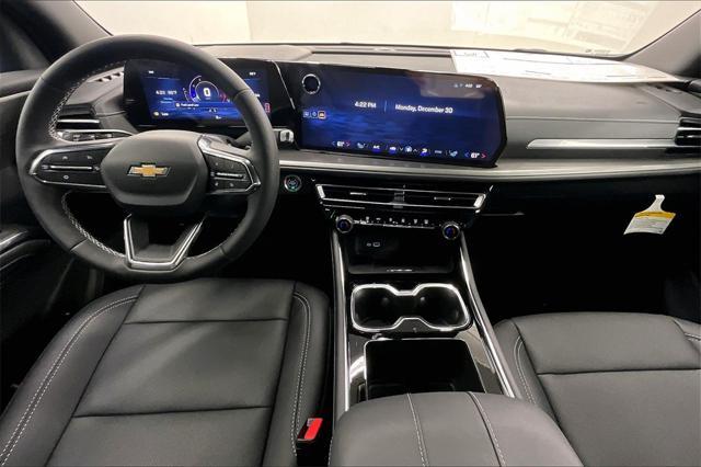 new 2025 Chevrolet Traverse car