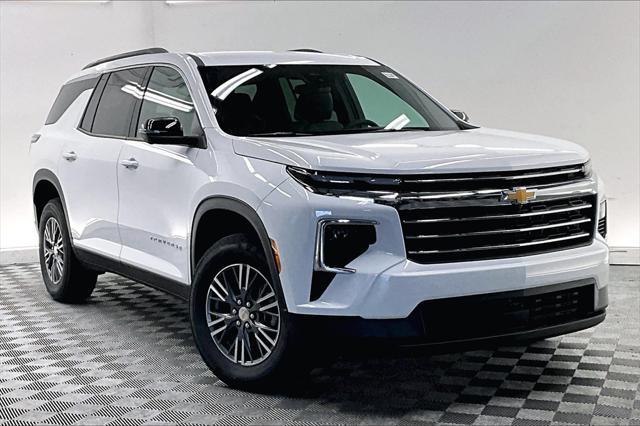 new 2025 Chevrolet Traverse car