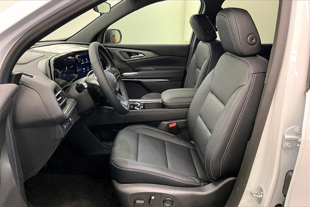 new 2025 Chevrolet Traverse car, priced at $51,225
