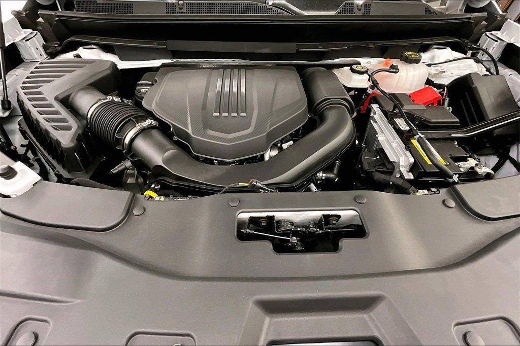 new 2025 Chevrolet Traverse car, priced at $51,225