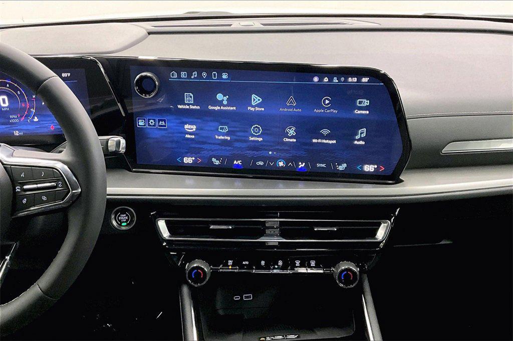 new 2025 Chevrolet Traverse car, priced at $51,225