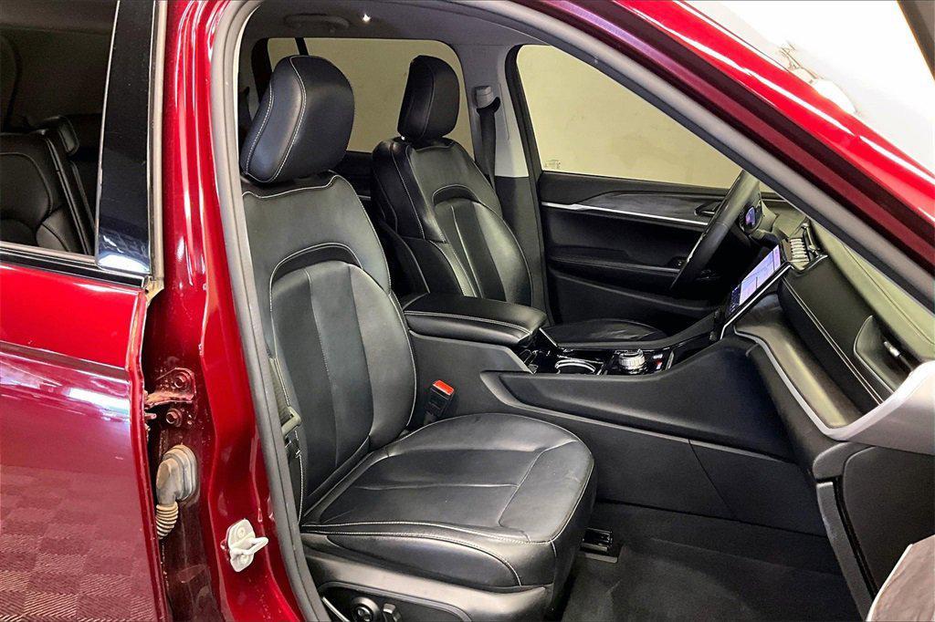 used 2023 Jeep Grand Cherokee car, priced at $32,495