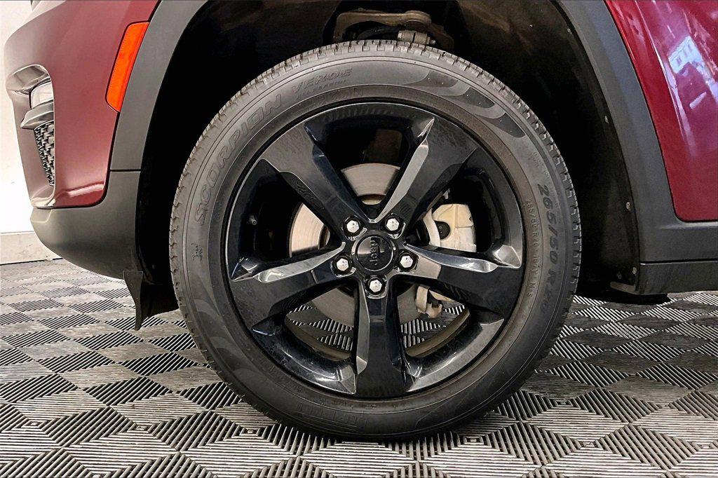 used 2023 Jeep Grand Cherokee car, priced at $32,495