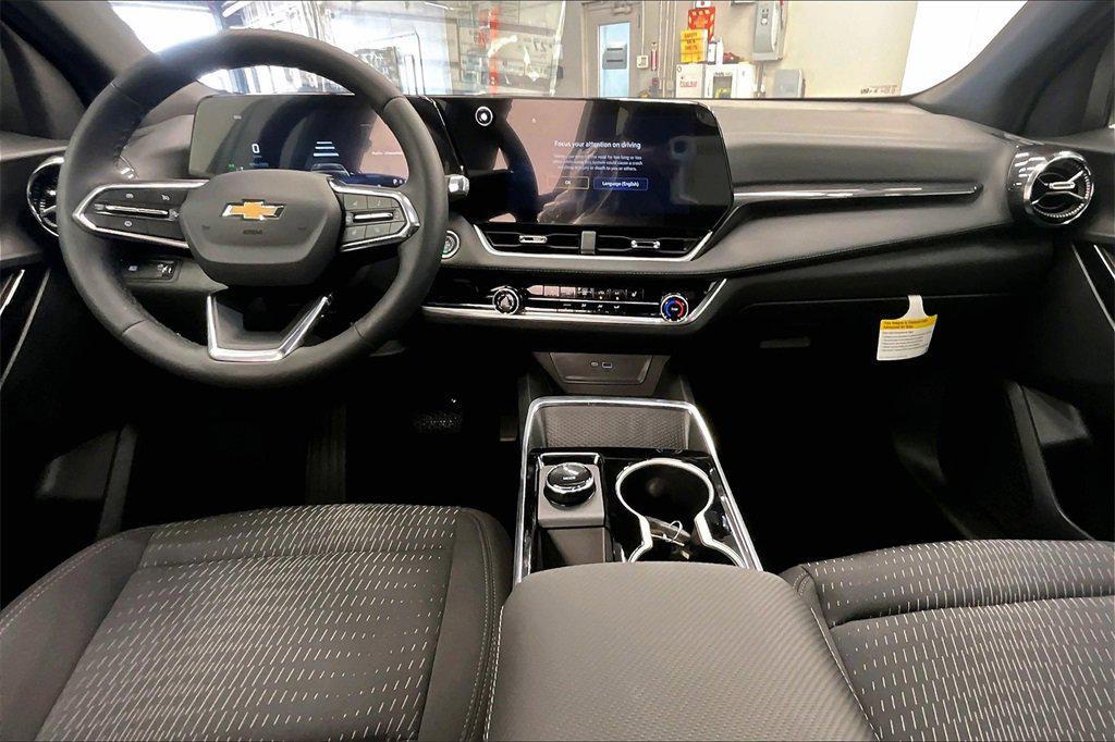 new 2026 Chevrolet Equinox car, priced at $30,390