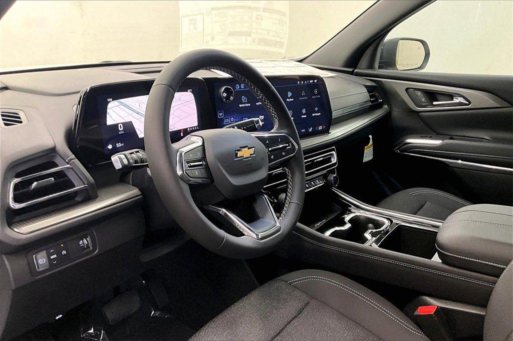 new 2025 Chevrolet Traverse car, priced at $42,195