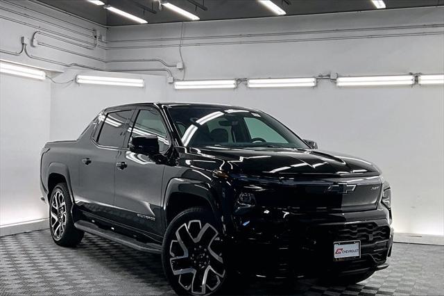 new 2024 Chevrolet Silverado EV car