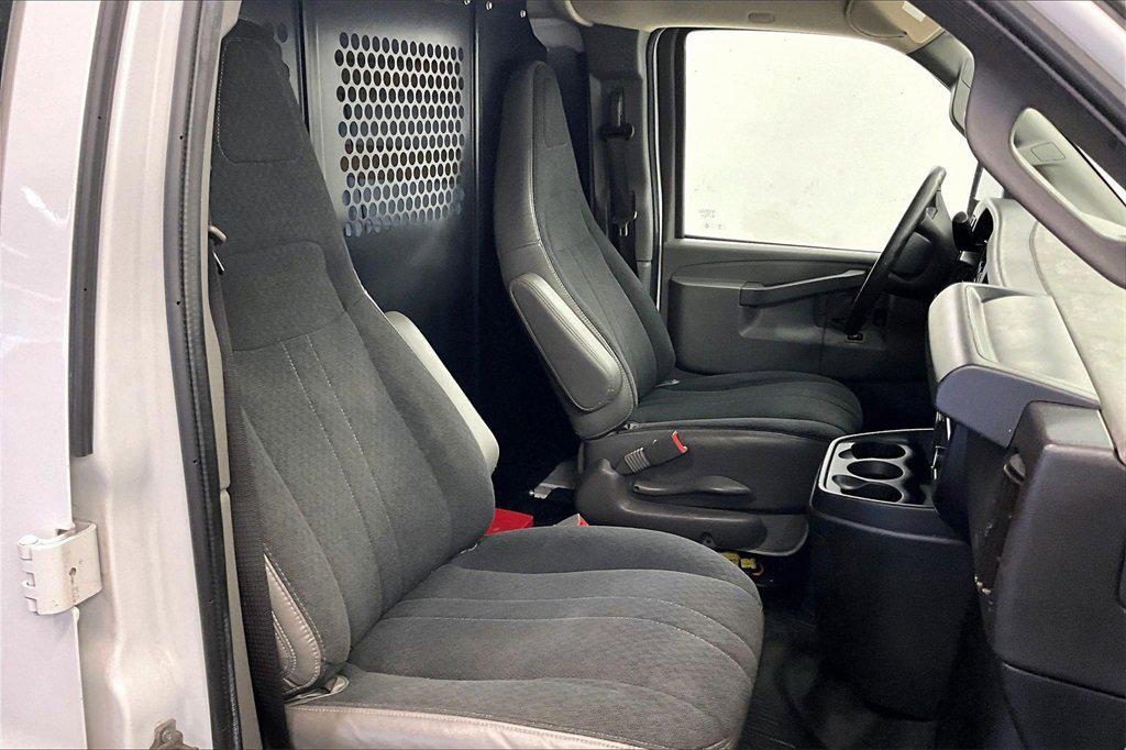 used 2022 Chevrolet Express 2500 car