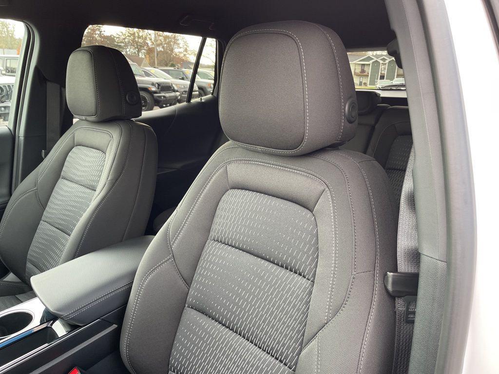 new 2026 Chevrolet Equinox car, priced at $29,416