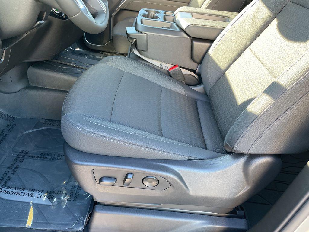 new 2026 Chevrolet Silverado 1500 car, priced at $47,506