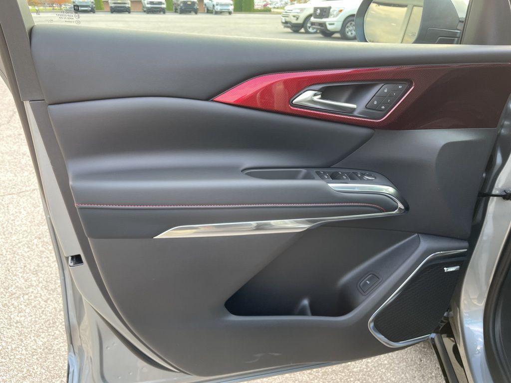 new 2026 Chevrolet Traverse car, priced at $55,667