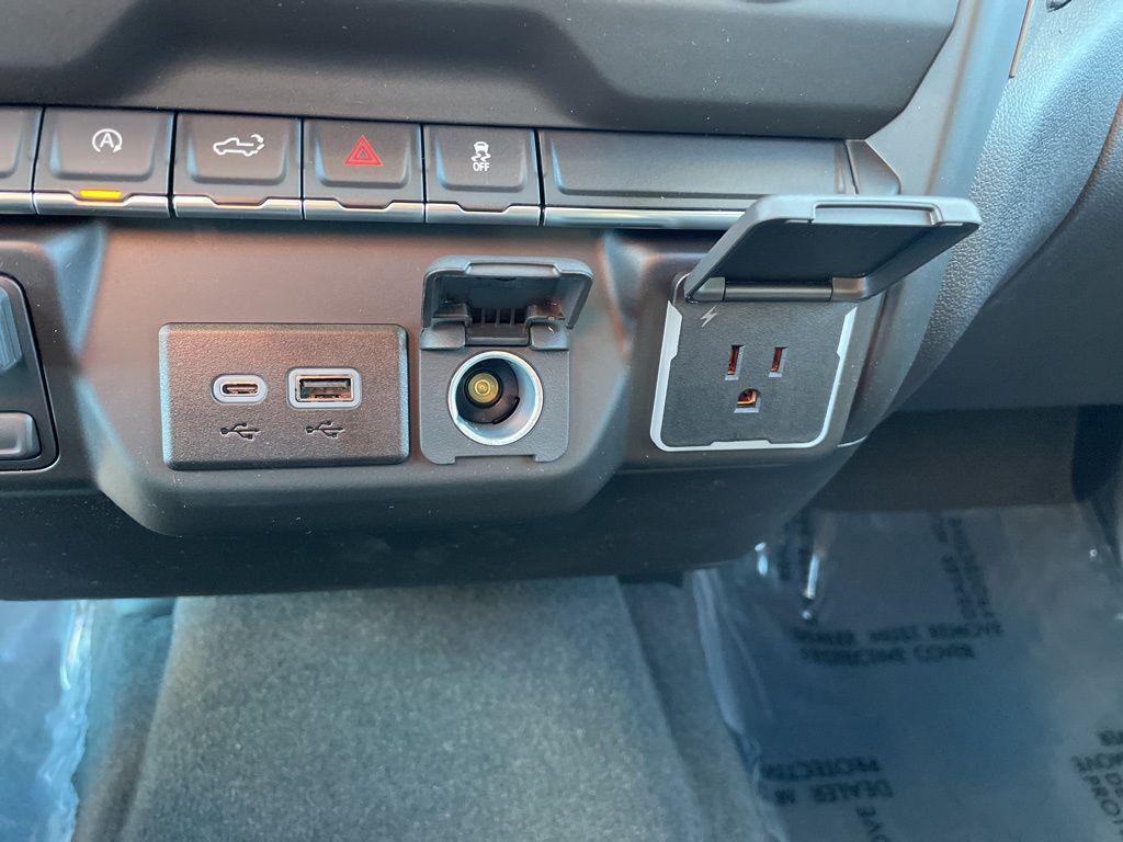 new 2026 Chevrolet Silverado 1500 car, priced at $43,083