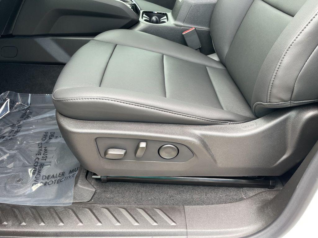 new 2026 Chevrolet Colorado car, priced at $42,881