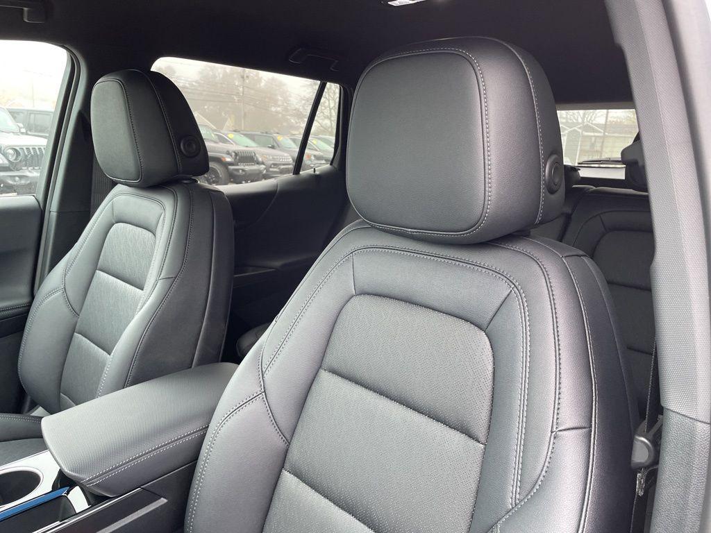 new 2026 Chevrolet Equinox car, priced at $32,141