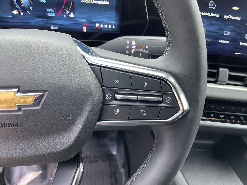 new 2026 Chevrolet Equinox car, priced at $32,141