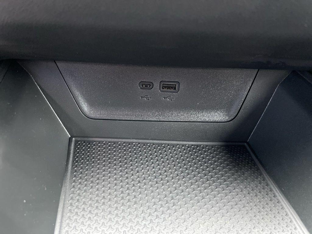 new 2026 Chevrolet Equinox car, priced at $32,141