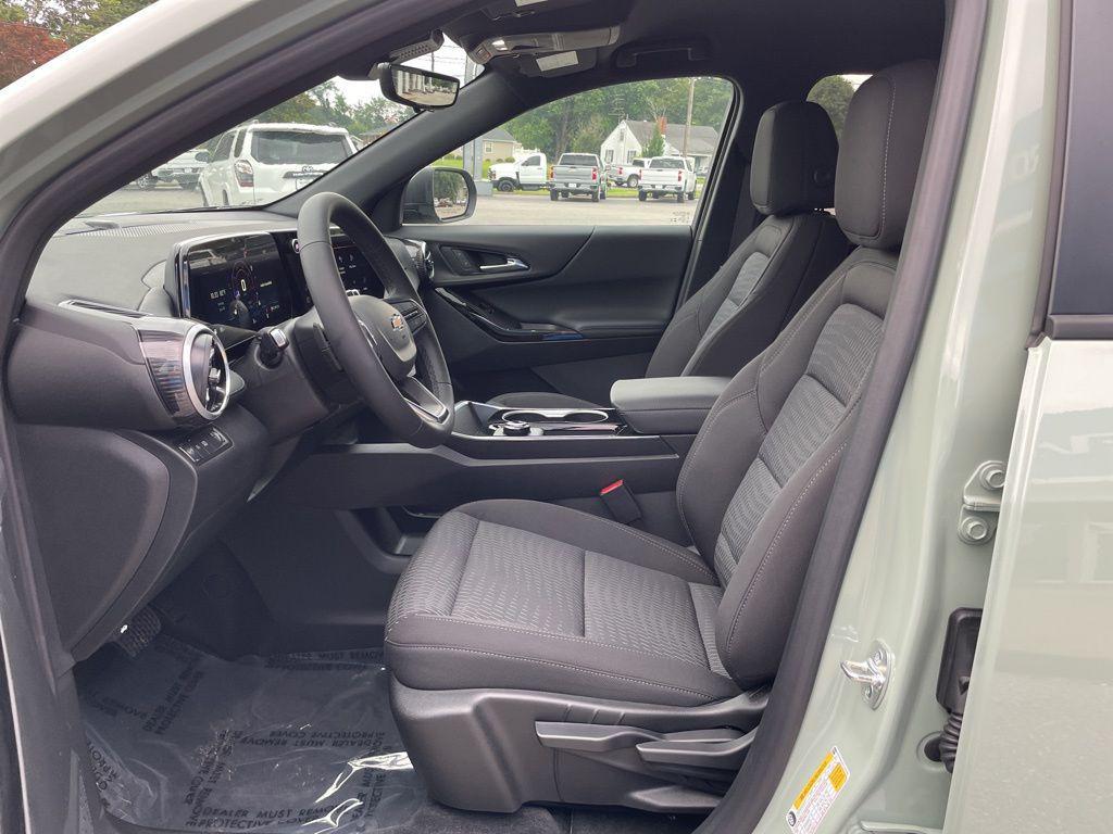 new 2026 Chevrolet Equinox car, priced at $29,333