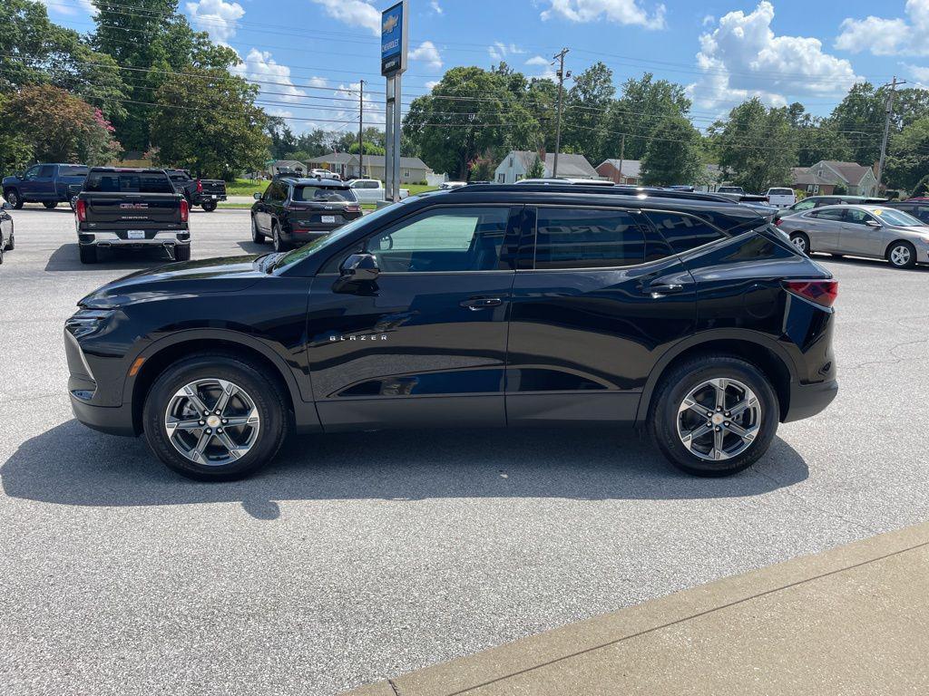 new 2025 Chevrolet Blazer car, priced at $35,070