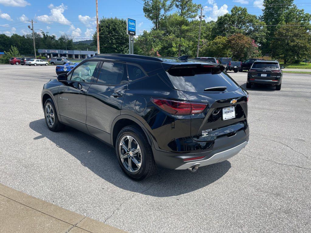 new 2025 Chevrolet Blazer car, priced at $35,070