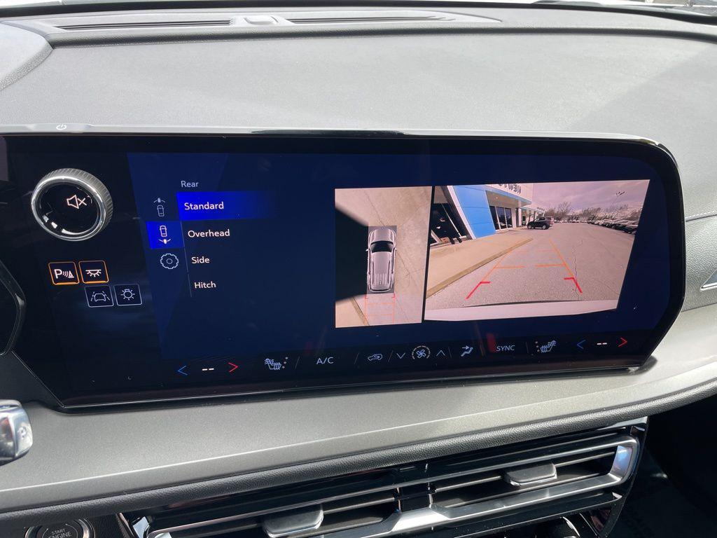 new 2026 Chevrolet Traverse car, priced at $43,230