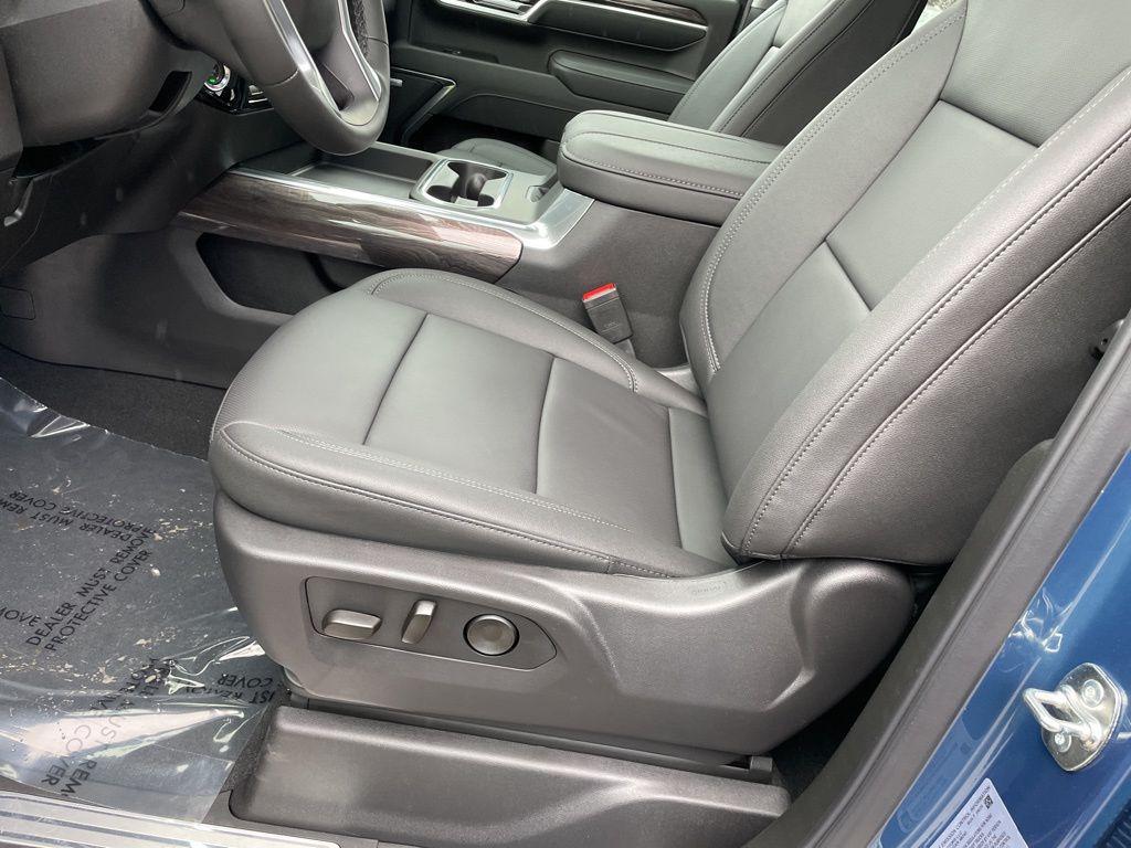 new 2026 Chevrolet Silverado 2500 car, priced at $74,324