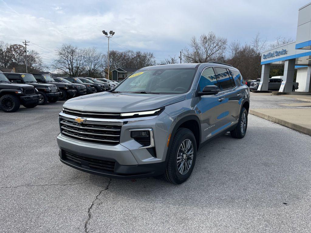 new 2026 Chevrolet Traverse car, priced at $43,230