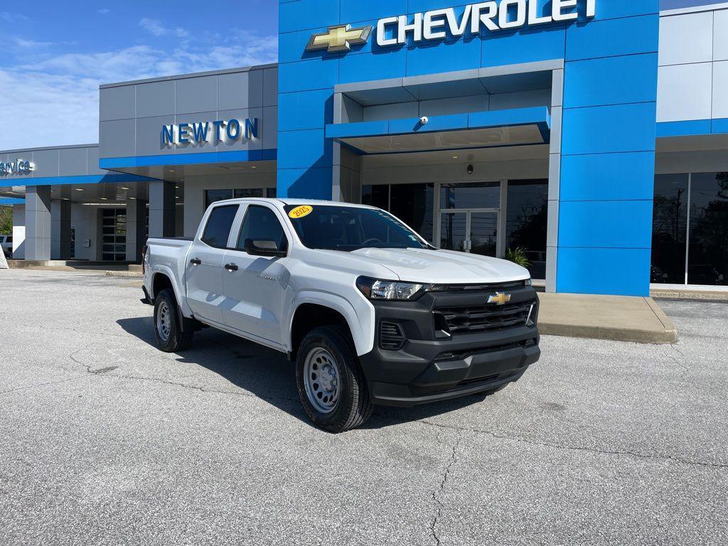 new 2025 Chevrolet Colorado car, priced at $32,222