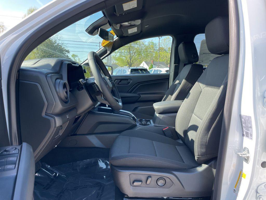 new 2025 Chevrolet Colorado car, priced at $32,222