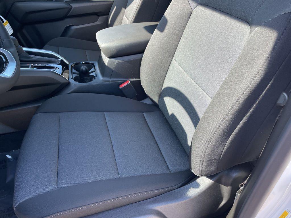 new 2025 Chevrolet Colorado car, priced at $32,222