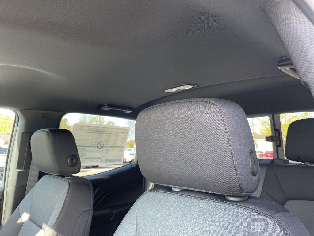 new 2025 Chevrolet Colorado car, priced at $32,222