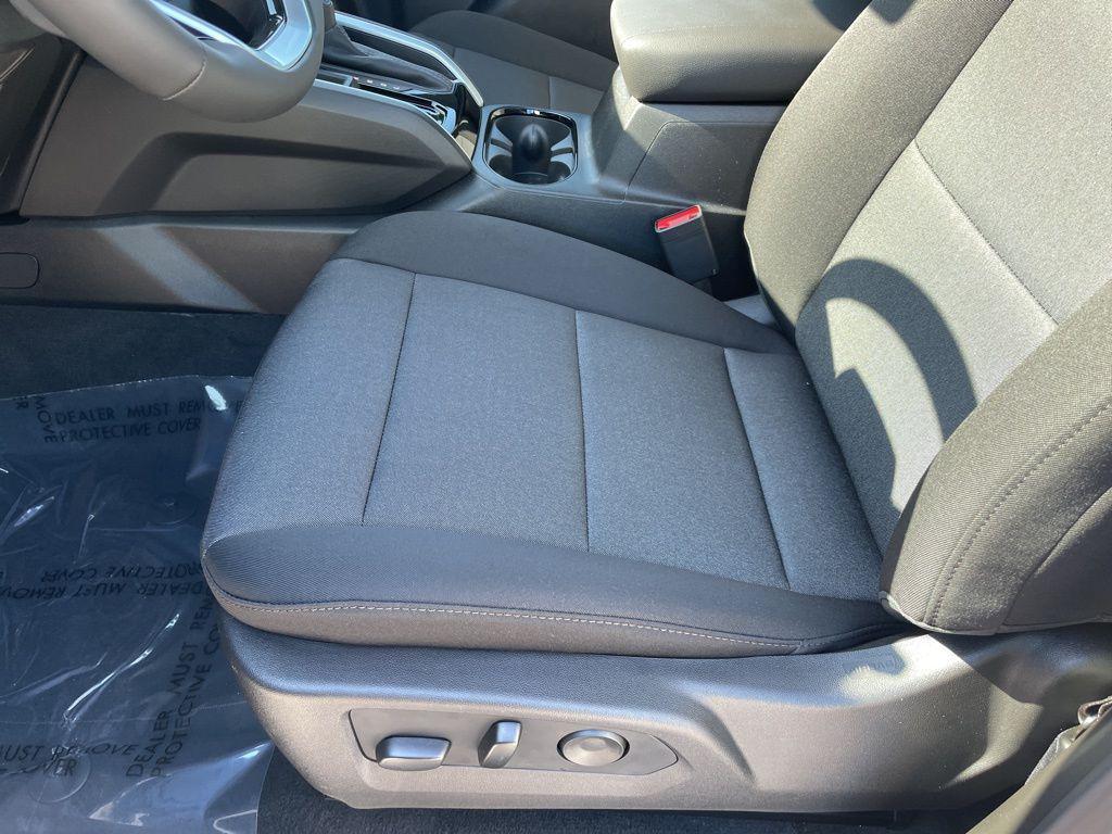 new 2025 Chevrolet Colorado car, priced at $32,222