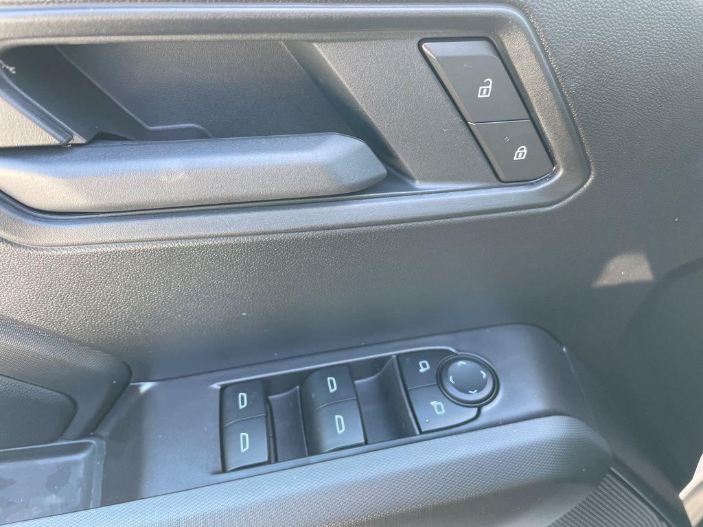 new 2025 Chevrolet Colorado car, priced at $32,222