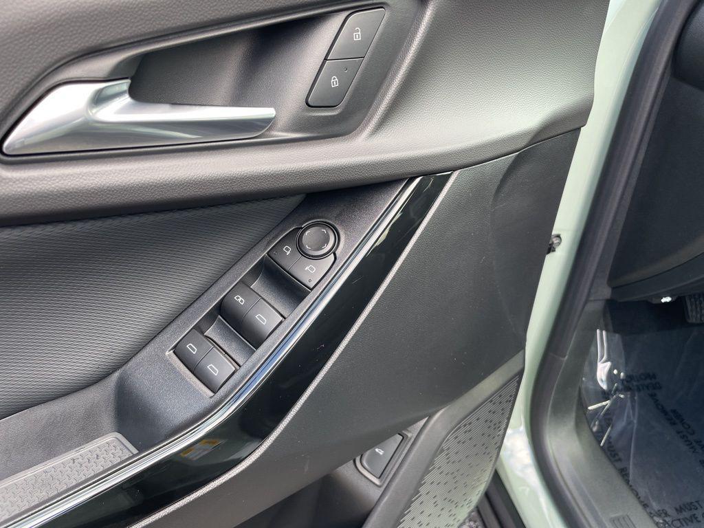 new 2026 Chevrolet Equinox car, priced at $31,730