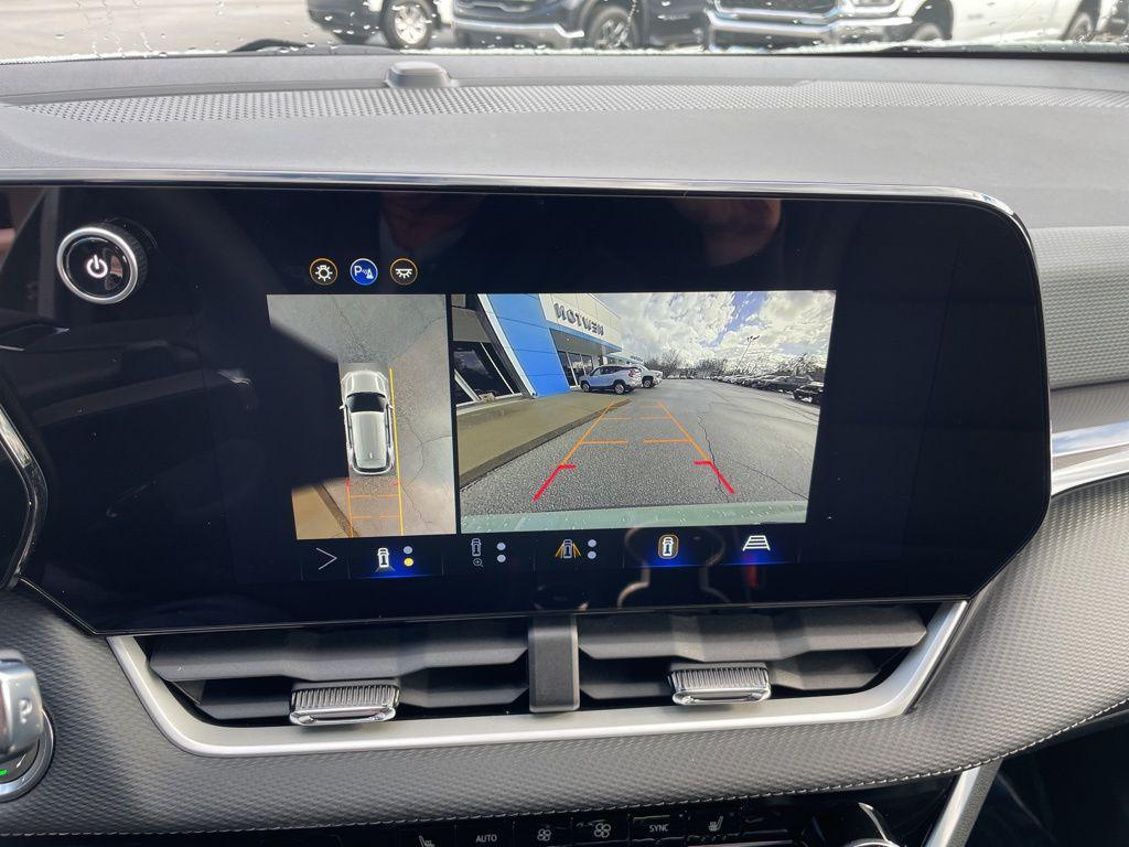 new 2026 Chevrolet Equinox car, priced at $31,730