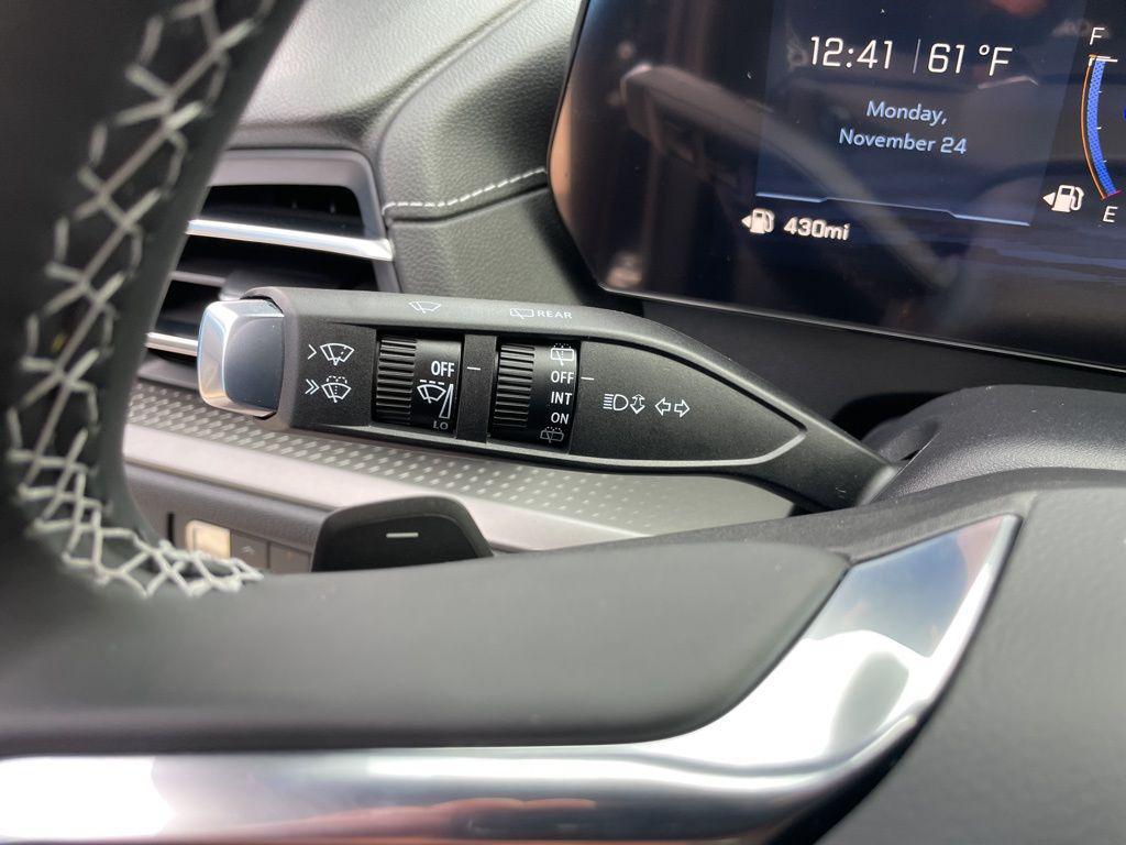 new 2026 Chevrolet Traverse car, priced at $43,230