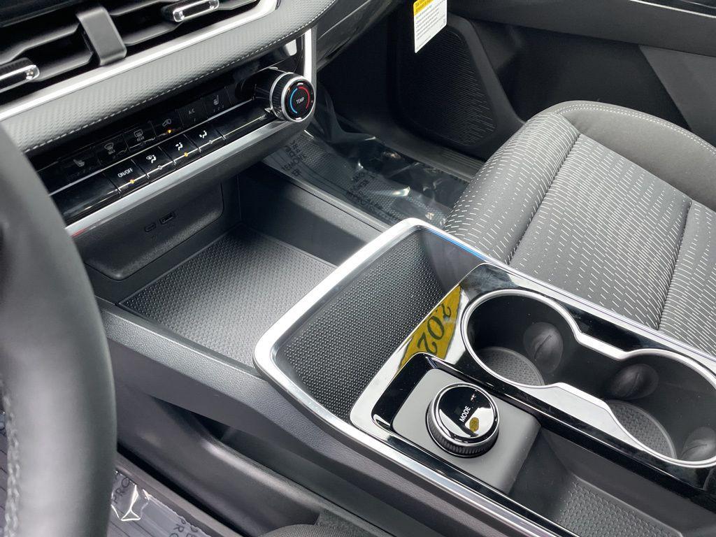 new 2026 Chevrolet Equinox car, priced at $28,914