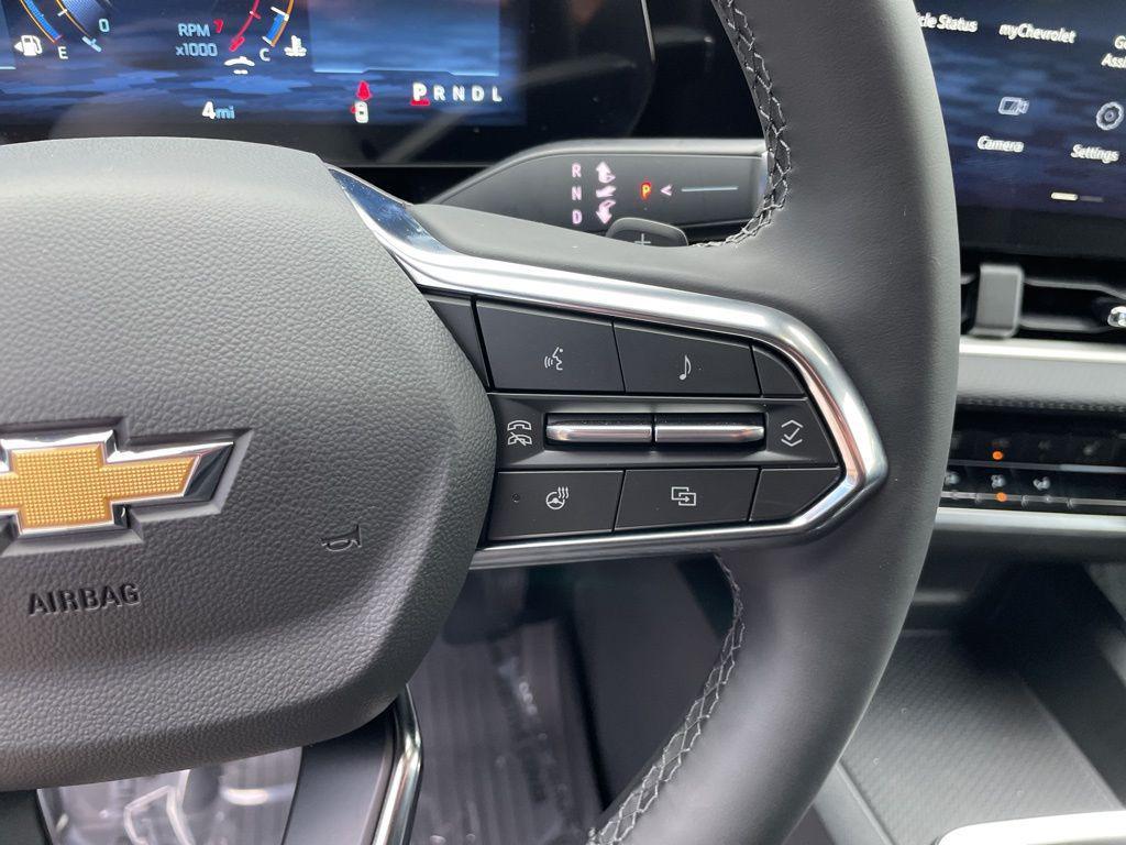 new 2026 Chevrolet Equinox car, priced at $28,914