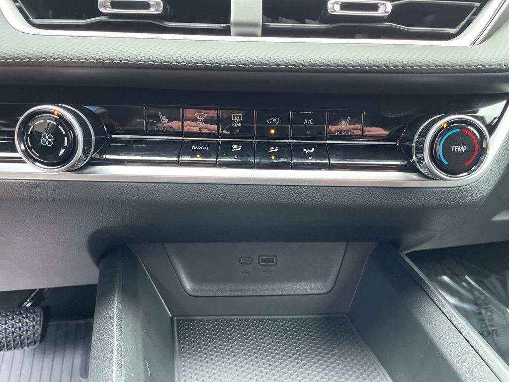 new 2026 Chevrolet Equinox car, priced at $28,914