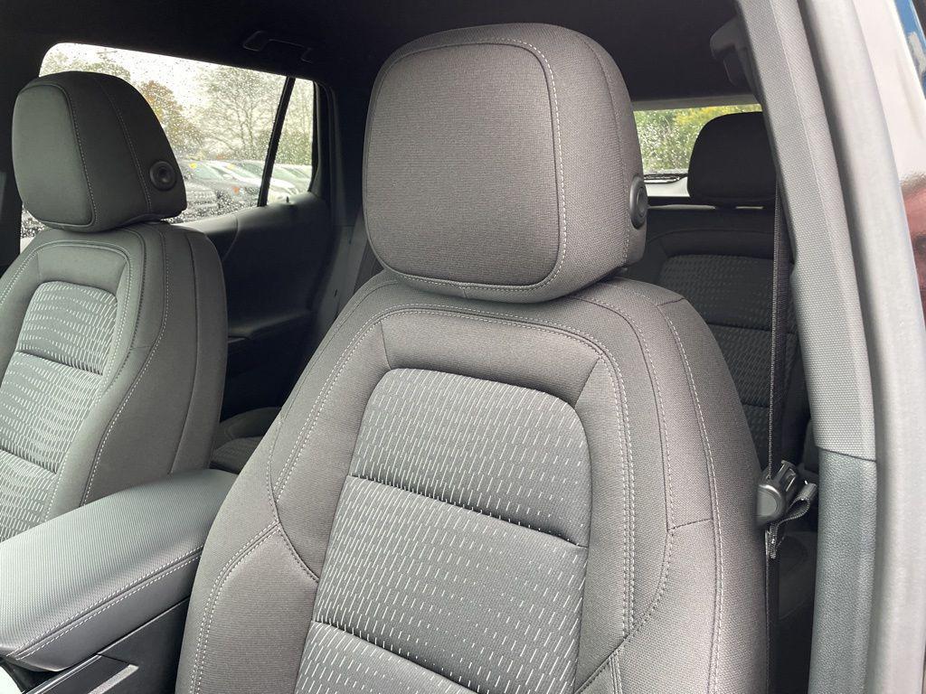 new 2026 Chevrolet Equinox car, priced at $28,914