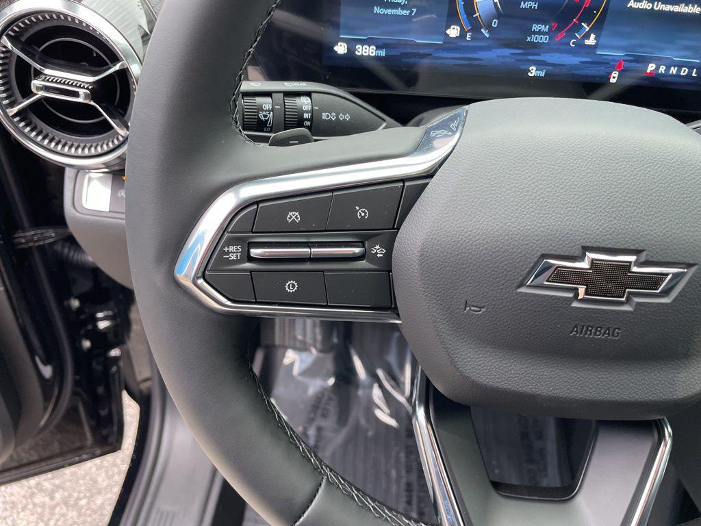 new 2026 Chevrolet Equinox car, priced at $30,215