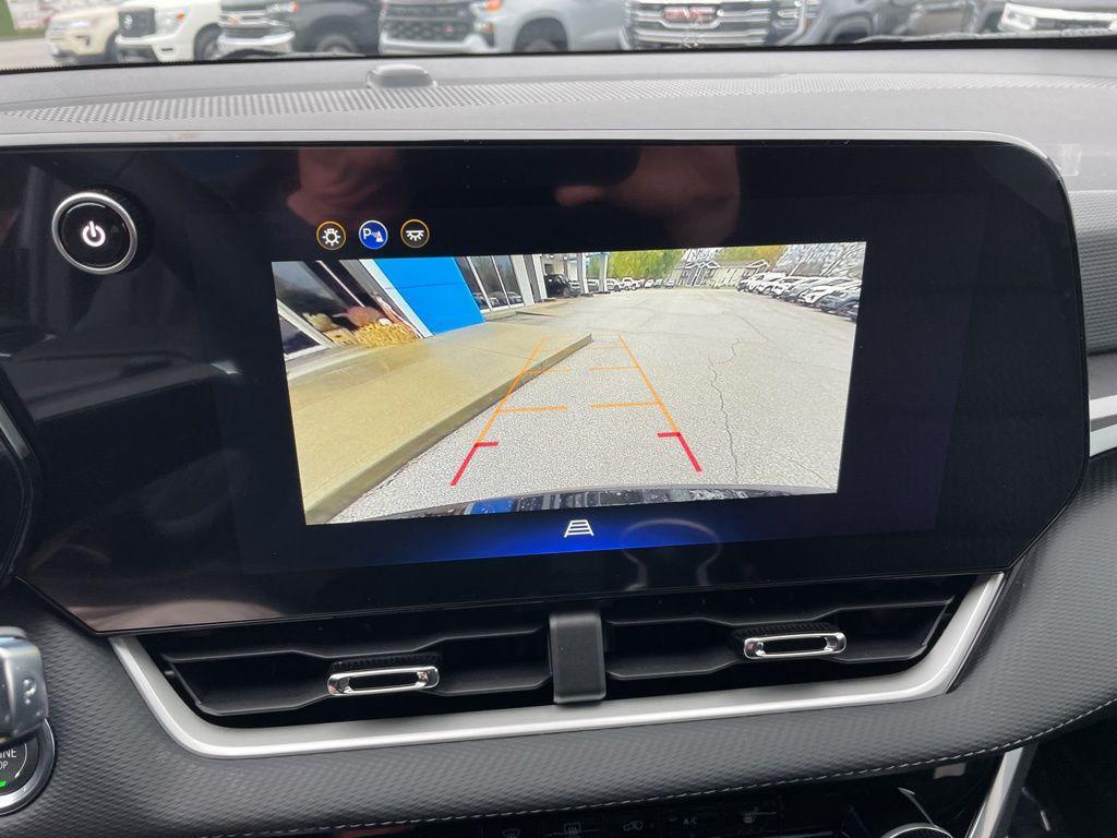 new 2026 Chevrolet Equinox car, priced at $30,215