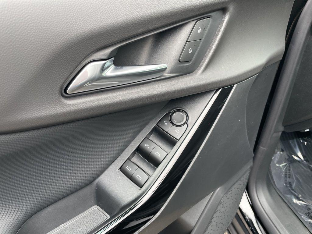 new 2026 Chevrolet Equinox car, priced at $30,215