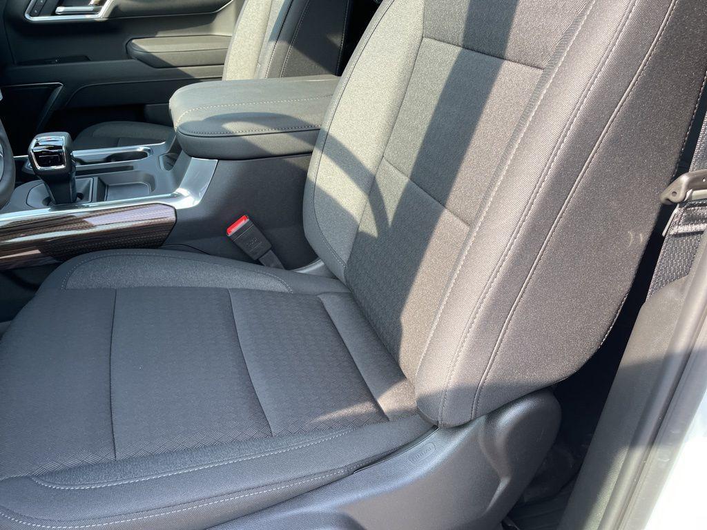 new 2025 Chevrolet Silverado 1500 car, priced at $55,456