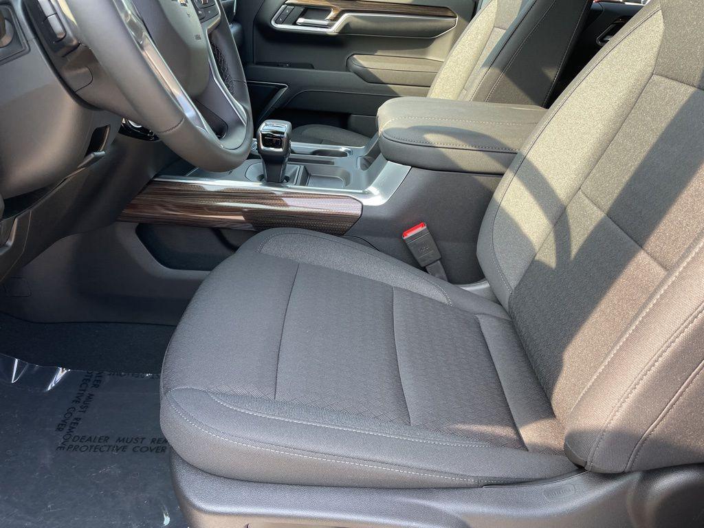 new 2025 Chevrolet Silverado 1500 car, priced at $55,456