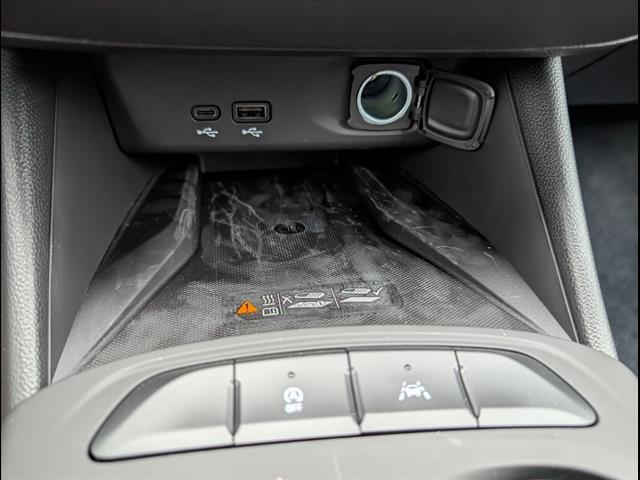 new 2025 Buick Envista car, priced at $23,775