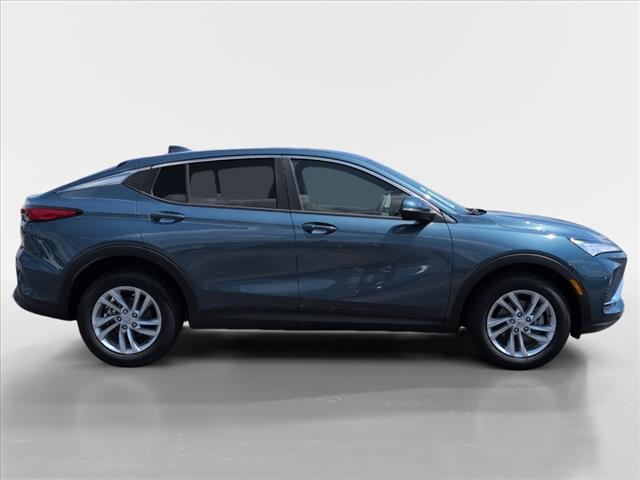 new 2025 Buick Envista car, priced at $23,875