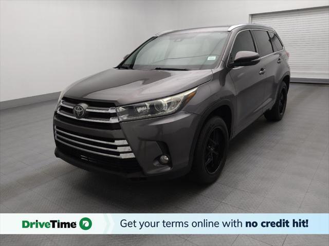 used 2018 Toyota Highlander car, priced at $26,995