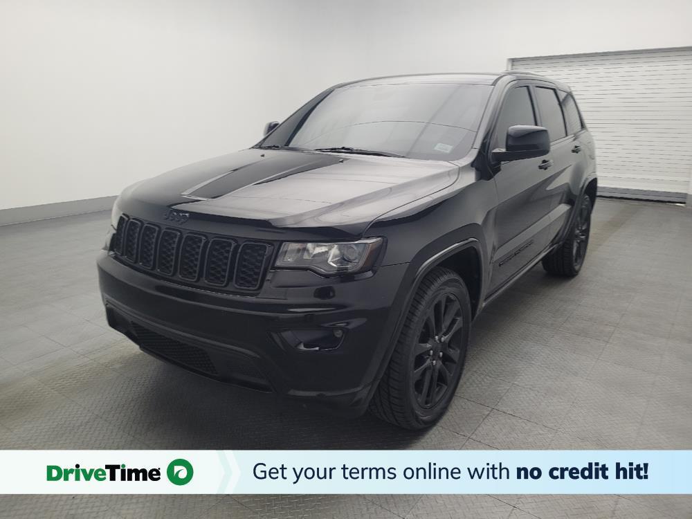 used 2018 Jeep Grand Cherokee car, priced at $17,995