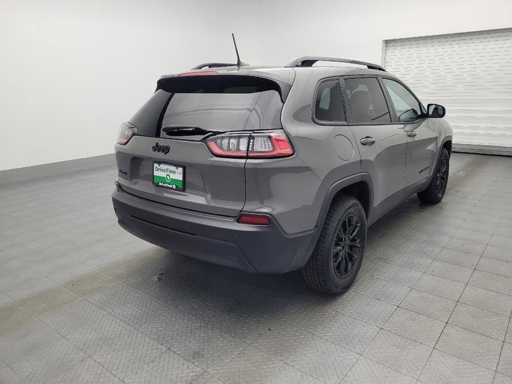 used 2023 Jeep Cherokee car, priced at $25,595