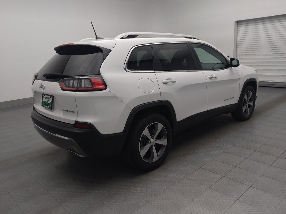 used 2020 Jeep Cherokee car, priced at $20,895